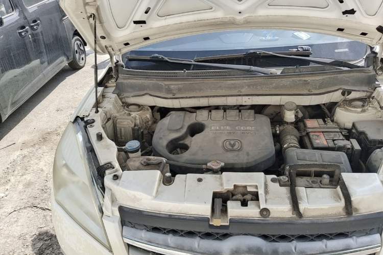 Used CHANGAN CS35 2014 1.6L Automatic Luxury Model China IV Standard Engine Bay Right