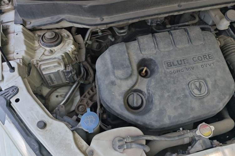 Used CHANGAN CS35 2014 1.6L Automatic Luxury Model China V Standard Engine Bay Right