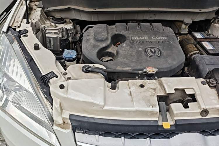 Used CHANGAN CS35 2014 1.6L Manual Luxury Model China IV Standard Engine Bay Right