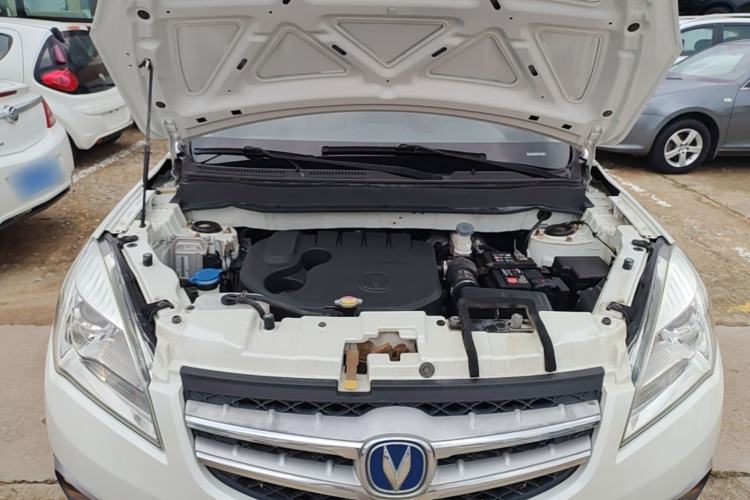 Used CHANGAN CS35 2014 1.6L Manual Luxury Model China IV Standard Engine Bay