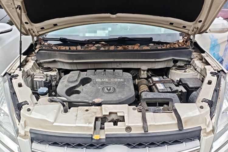Used CHANGAN CS35 2014 1.6L Manual Luxury Model China IV Standard Engine Bay