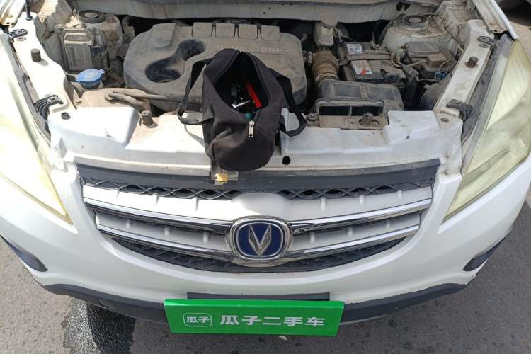 Used CHANGAN CS35 2014 1.6L Manual Luxury Model China IV Standard Engine Bay