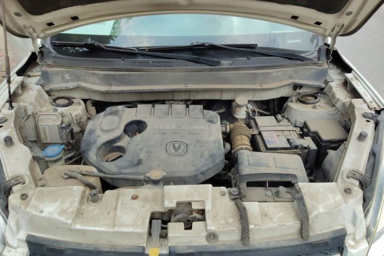 Used CHANGAN CS35 2014 1.6L Manual Luxury Model China IV Standard Engine Bay