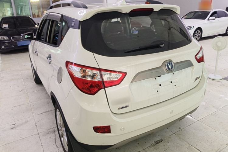 Used CHANGAN CS35 2014 1.6L Automatic Luxury Model China IV Standard Exterior 2