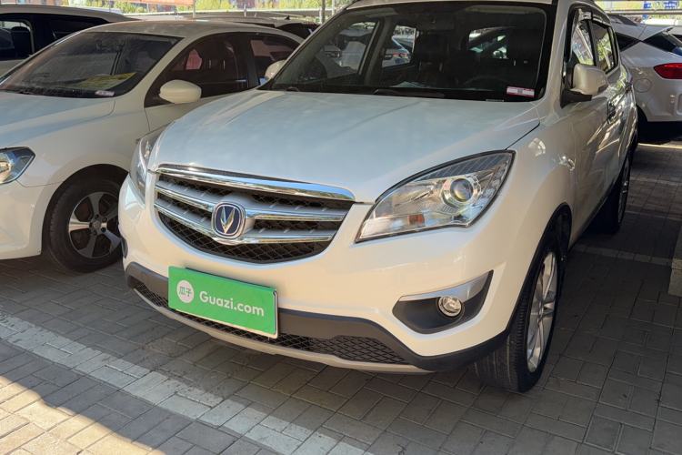 Used CHANGAN CS35 2014 1.6L Manual Luxury Model China IV Standard Exterior 3