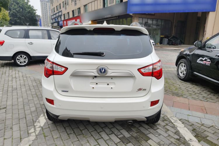 Used CHANGAN CS35 2014 1.6L Automatic Luxury Model China IV Standard Exterior 4