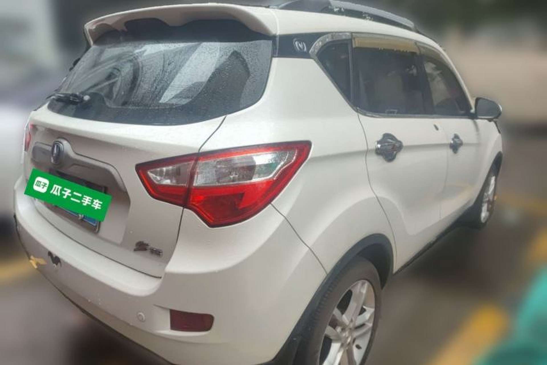 Used CHANGAN CS35 2014 1.6L Manual Luxury Model China IV Standard Exterior 5