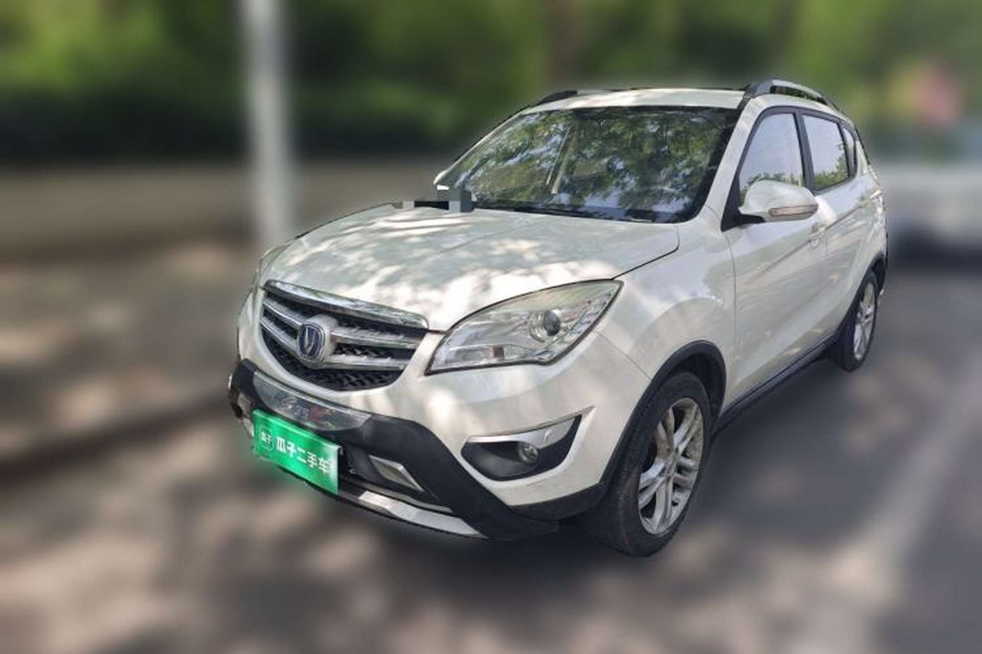 Used CHANGAN CS35 2014 1.6L Manual Luxury Model China IV Standard Front Left 45 Deg