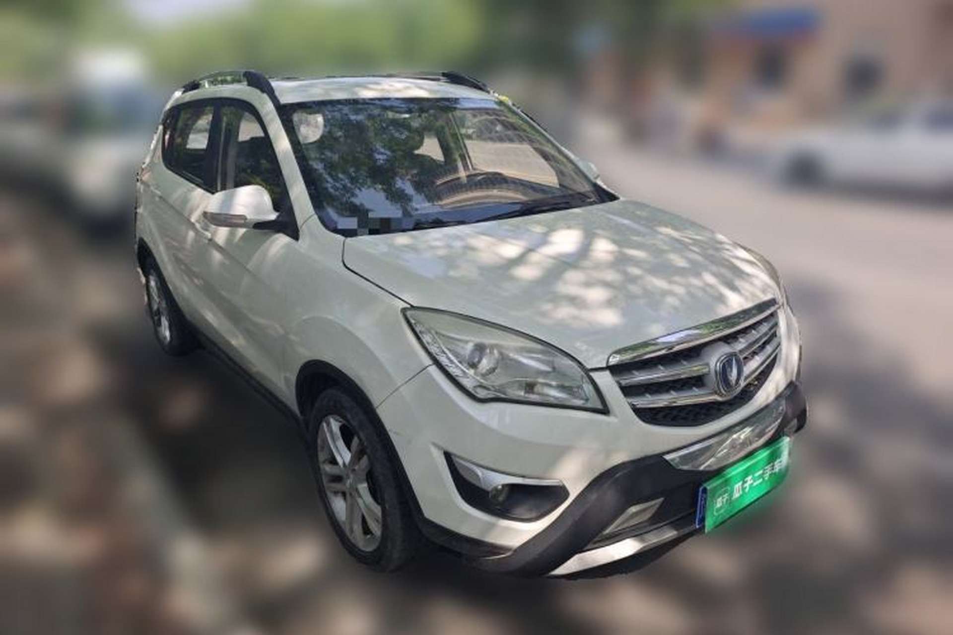 Used CHANGAN CS35 2014 1.6L Manual Luxury Model China IV Standard Front Right 45 Deg