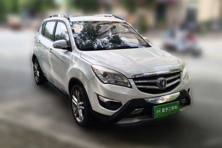 Used CHANGAN CS35 2014 1.6L Manual Luxury Model China IV Standard Front Right 45 Deg