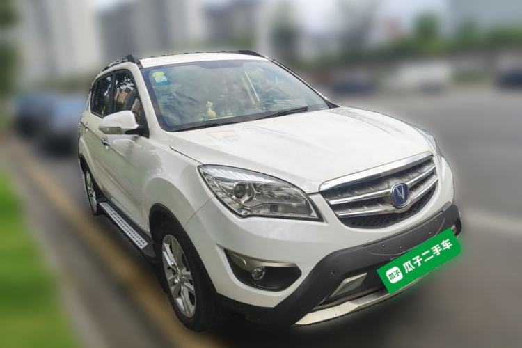 Used CHANGAN CS35 2014 1.6L Automatic Luxury Model China IV Standard Front Right 45 Deg
