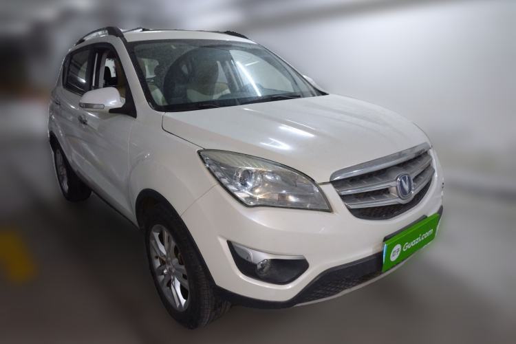 Used CHANGAN CS35 2014 1.6L Automatic Luxury Model China IV Standard Front Right 45 Deg