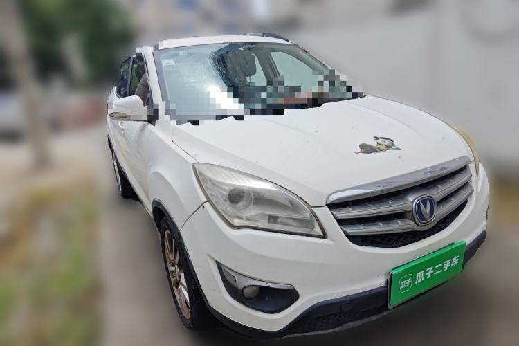 Used CHANGAN CS35 2014 1.6L Manual Luxury Model China IV Standard Front Right 45 Deg