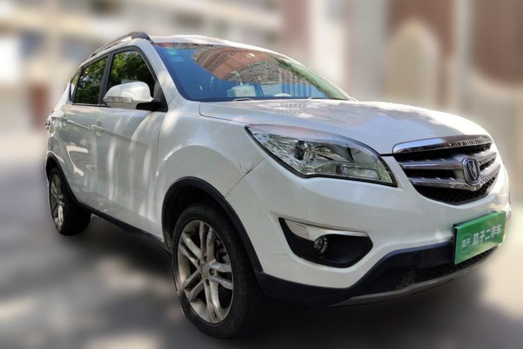Used CHANGAN CS35 2014 1.6L Manual Luxury Model China IV Standard Front Right 45 Deg