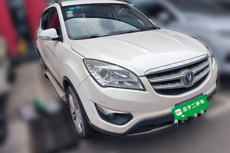 Used CHANGAN CS35 2014 1.6L Manual Luxury Model China IV Standard Front Right 45 Deg