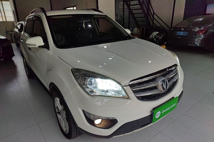 Used CHANGAN CS35 2014 1.6L Automatic Luxury Model China IV Standard Front Right 45 Deg