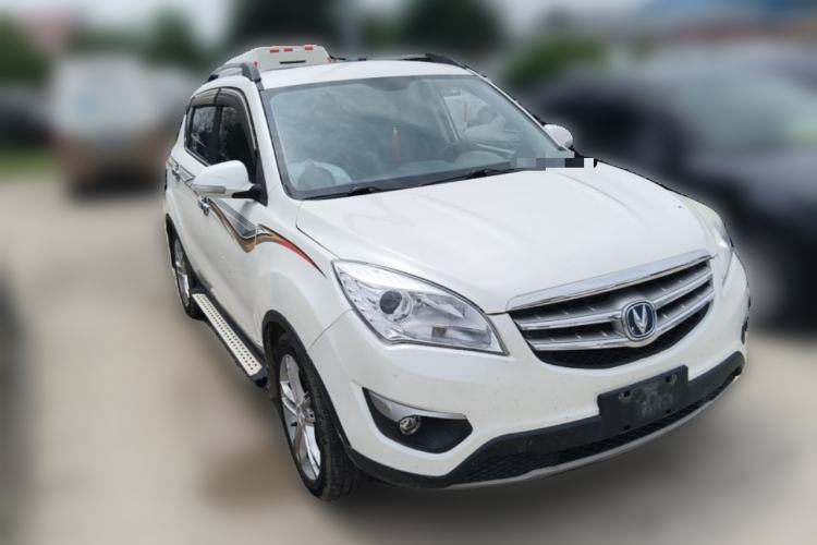 Used CHANGAN CS35 2014 1.6L Manual Luxury Model China IV Standard Front Right 45 Deg