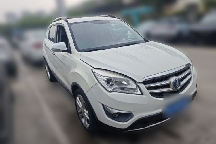 Used CHANGAN CS35 2014 1.6L Automatic Luxury Model China IV Standard Front Right 45 Deg
