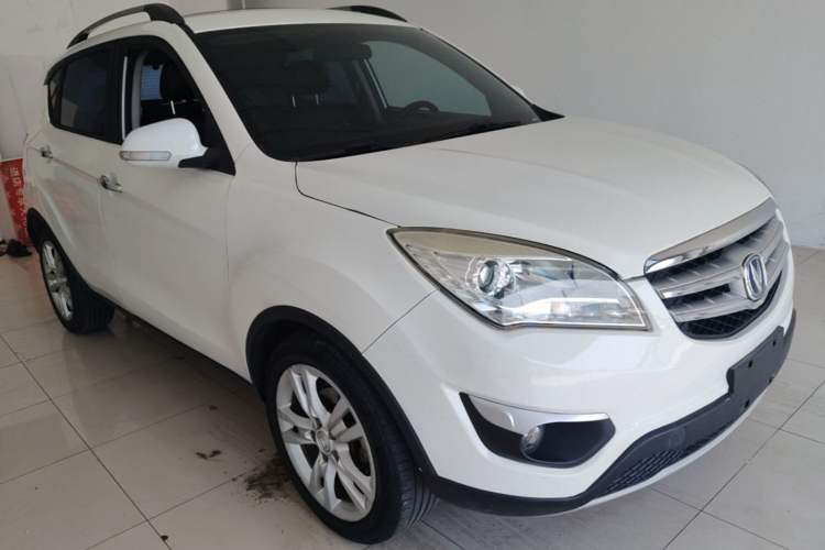 Used CHANGAN CS35 2014 1.6L Automatic Luxury Navigation Version China V Standard Front Right 45 Deg