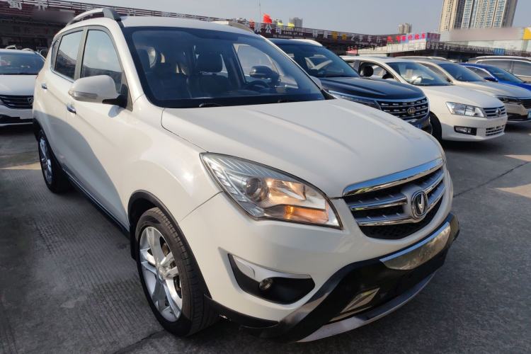 Used CHANGAN CS35 2014 1.6L Automatic Luxury Model China IV Standard Front Right 45 Deg