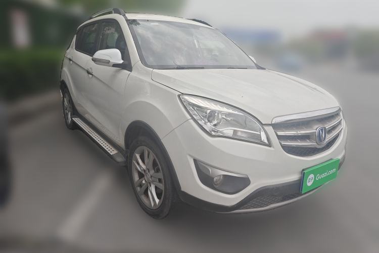 Used CHANGAN CS35 2014 1.6L Automatic Luxury Navigation Model China IV Standard Front Right 45 Deg