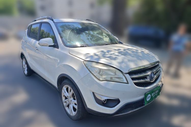 Used CHANGAN CS35 2014 1.6L Automatic Luxury Model China V Standard Front Right 45 Deg