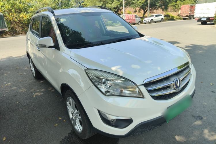 Used CHANGAN CS35 2014 1.6L Automatic Luxury Model China IV Standard Front Right 45 Deg