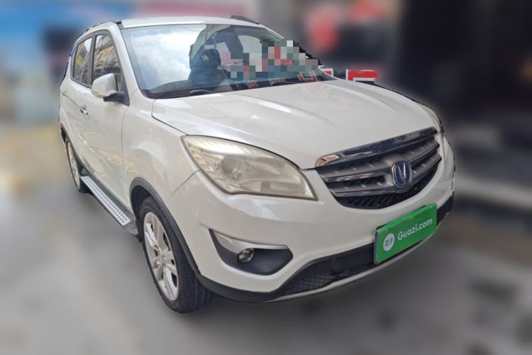 Used CHANGAN CS35 2014 1.6L Automatic Luxury Navigation Model China IV Standard Front Right 45 Deg