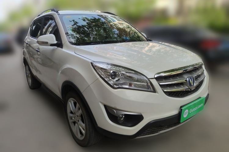 Used CHANGAN CS35 2014 1.6L Automatic Luxury Model China IV Standard Front Right 45 Deg