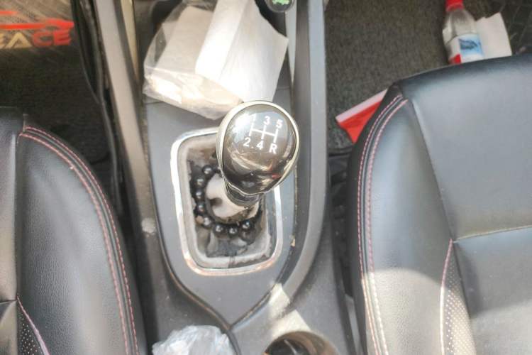 Used CHANGAN CS35 2014 1.6L Manual Luxury Model China IV Standard Gear Lever