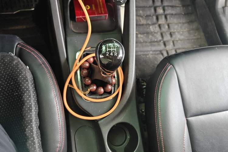 Used CHANGAN CS35 2014 1.6L Manual Luxury Model China IV Standard Gear Lever