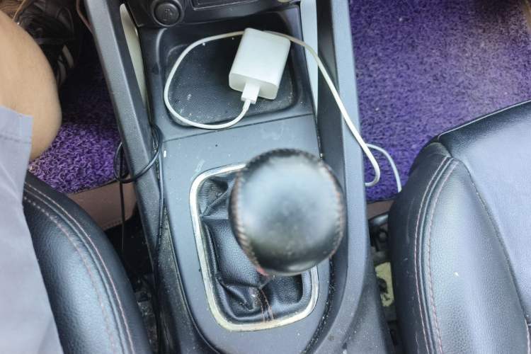 Used CHANGAN CS35 2014 1.6L Manual Luxury Model China IV Standard Gear Lever