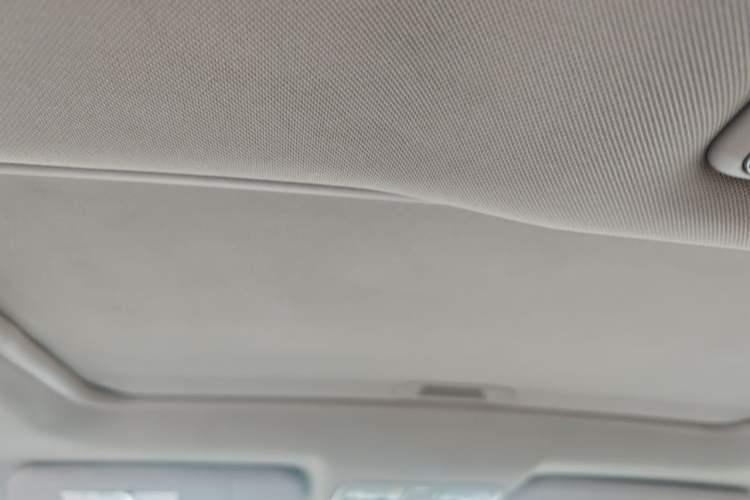 Used CHANGAN CS35 2014 1.6L Manual Luxury Model China V Standard Headliner
