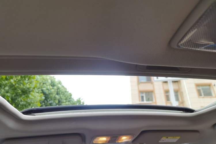 Used CHANGAN CS35 2014 1.6L Automatic Luxury Model China IV Standard Headliner