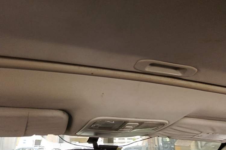 Used CHANGAN CS35 2014 1.6L Automatic Luxury Model China IV Standard Headliner
