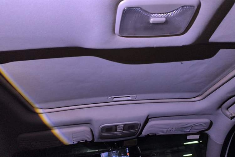 Used CHANGAN CS35 2014 1.6L Automatic Luxury Model China IV Standard Headliner