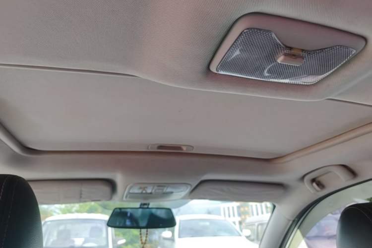 Used CHANGAN CS35 2014 1.6L Manual Luxury Model China IV Standard Headliner