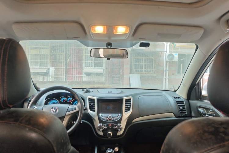 Used CHANGAN CS35 2014 1.6L Manual Luxury Model China IV Standard Headliner