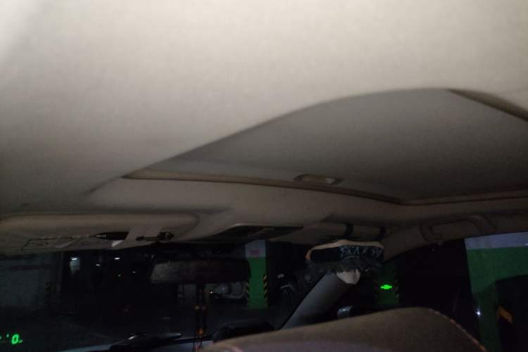 Used CHANGAN CS35 2014 1.6L Automatic Luxury Navigation Model China IV Standard Headliner