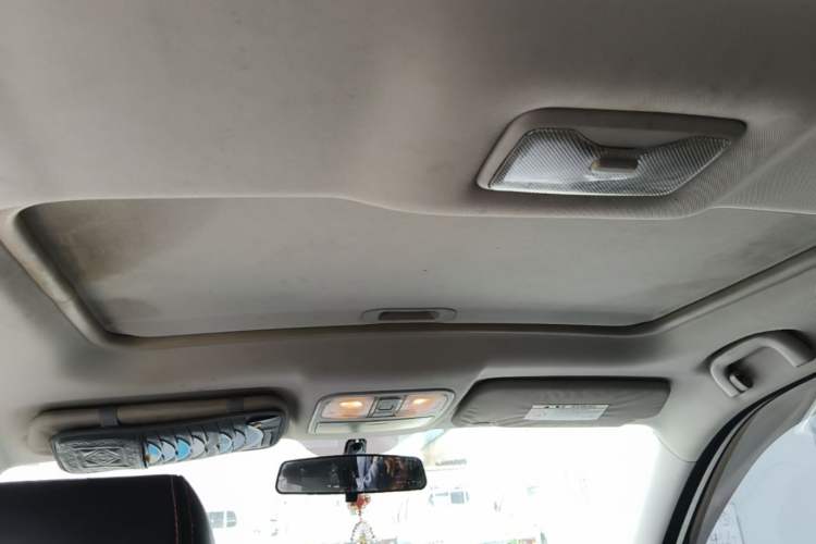 Used CHANGAN CS35 2014 1.6L Manual Luxury Model China IV Standard Headliner