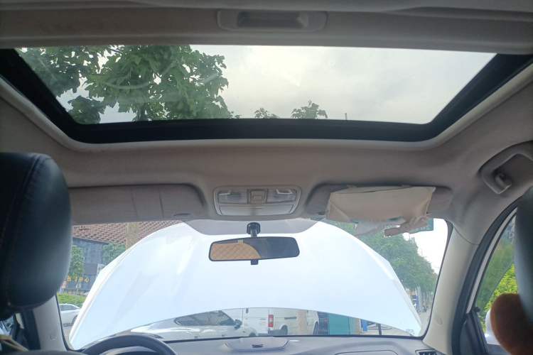 Used CHANGAN CS35 2014 1.6L Automatic Luxury Model China IV Standard Headliner