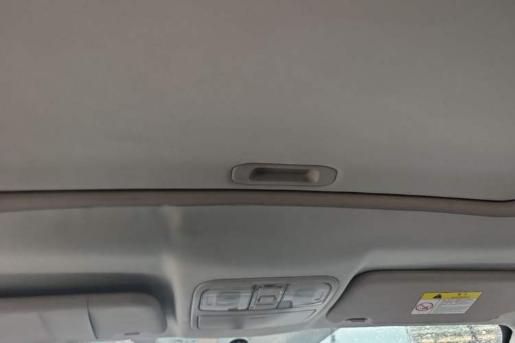 Used CHANGAN CS35 2014 1.6L Automatic Luxury Model China IV Standard Headliner
