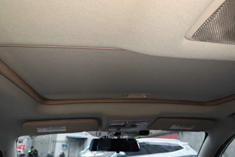 Used CHANGAN CS35 2014 1.6L Manual Luxury Model China IV Standard Headliner