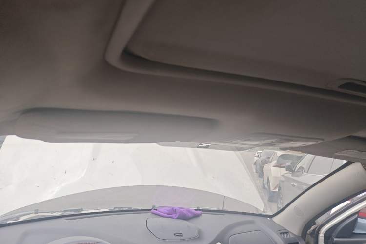 Used CHANGAN CS35 2014 1.6L Automatic Luxury Navigation Model China IV Standard Headliner