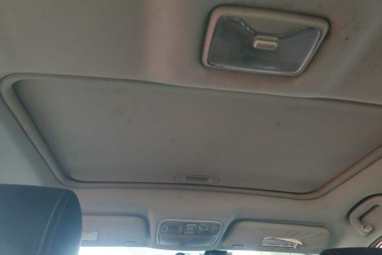Used CHANGAN CS35 2014 1.6L Manual Luxury Model China IV Standard Headliner
