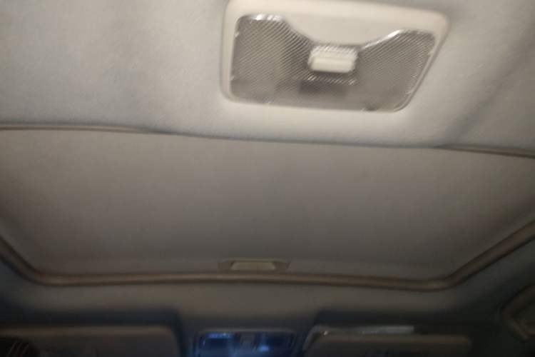 Used CHANGAN CS35 2014 1.6L Automatic Luxury Model China IV Standard Headliner