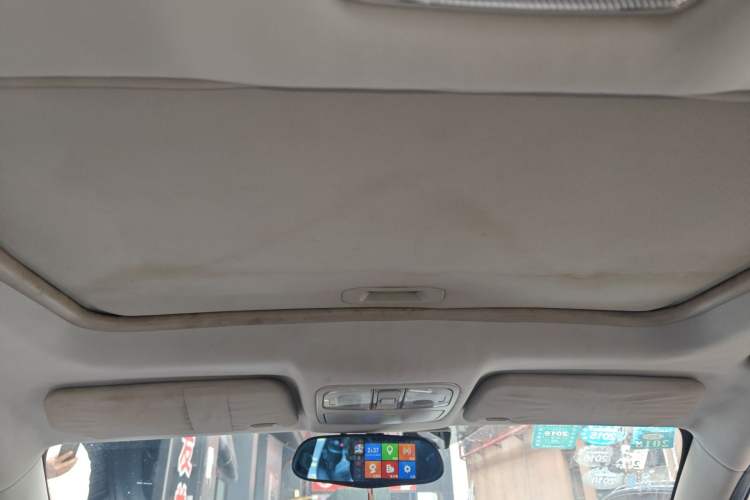 Used CHANGAN CS35 2014 1.6L Automatic Luxury Navigation Model China IV Standard Headliner