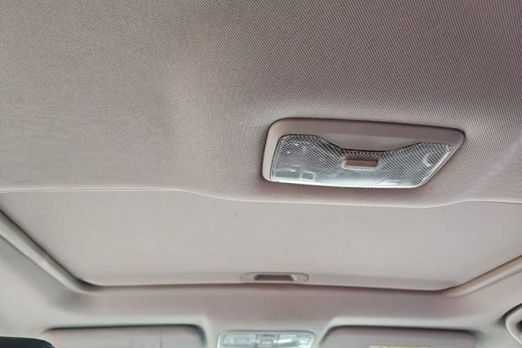 Used CHANGAN CS35 2014 1.6L Manual Luxury Model China IV Standard Headliner
