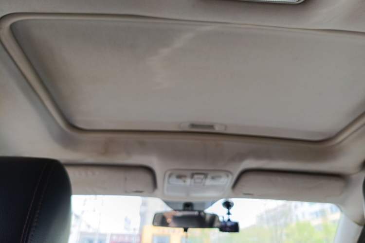 Used CHANGAN CS35 2014 1.6L Manual Luxury Model China IV Standard Headliner