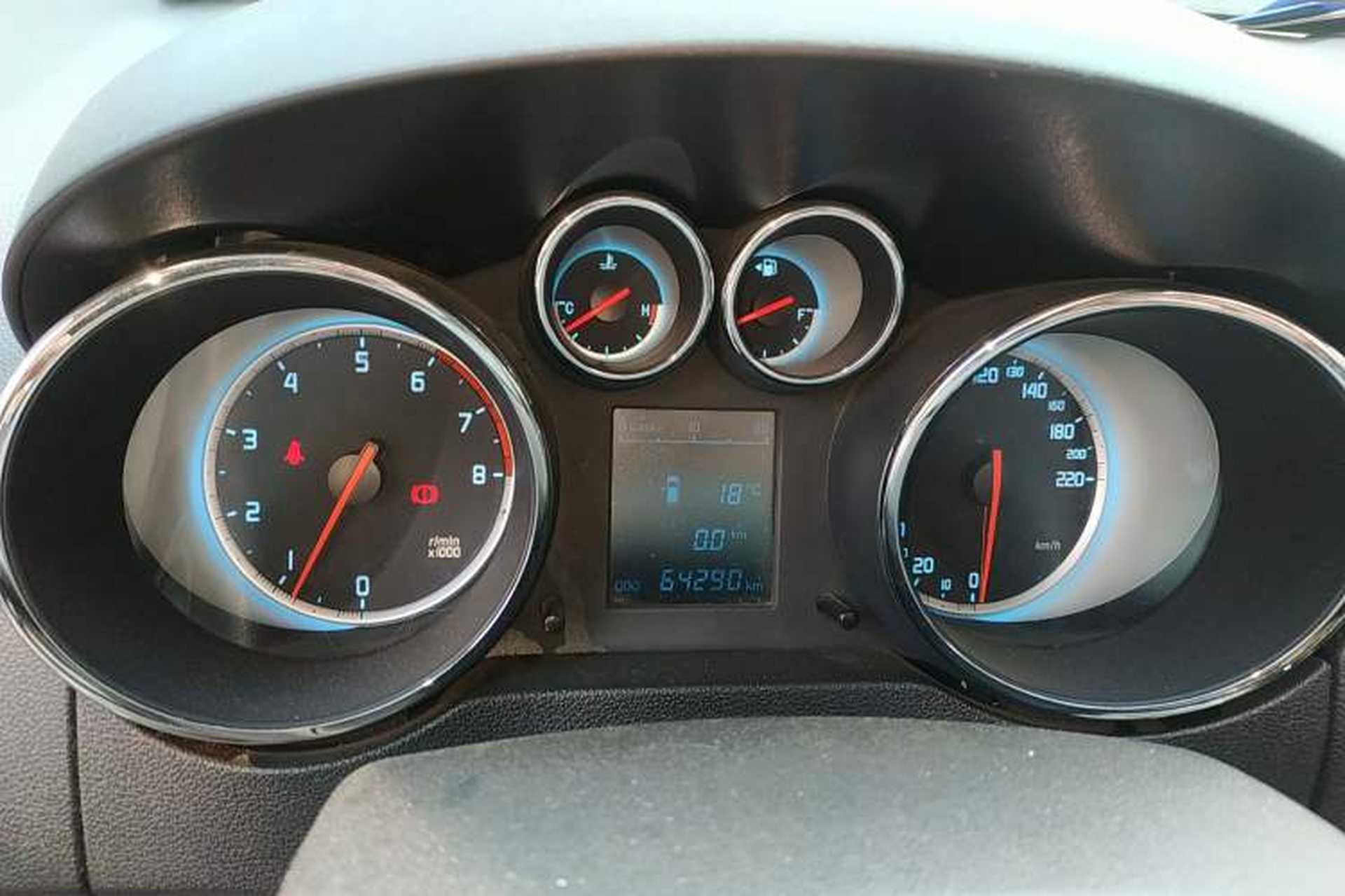 Used CHANGAN CS35 2014 1.6L Manual Luxury Model China IV Standard Instrument Cluster